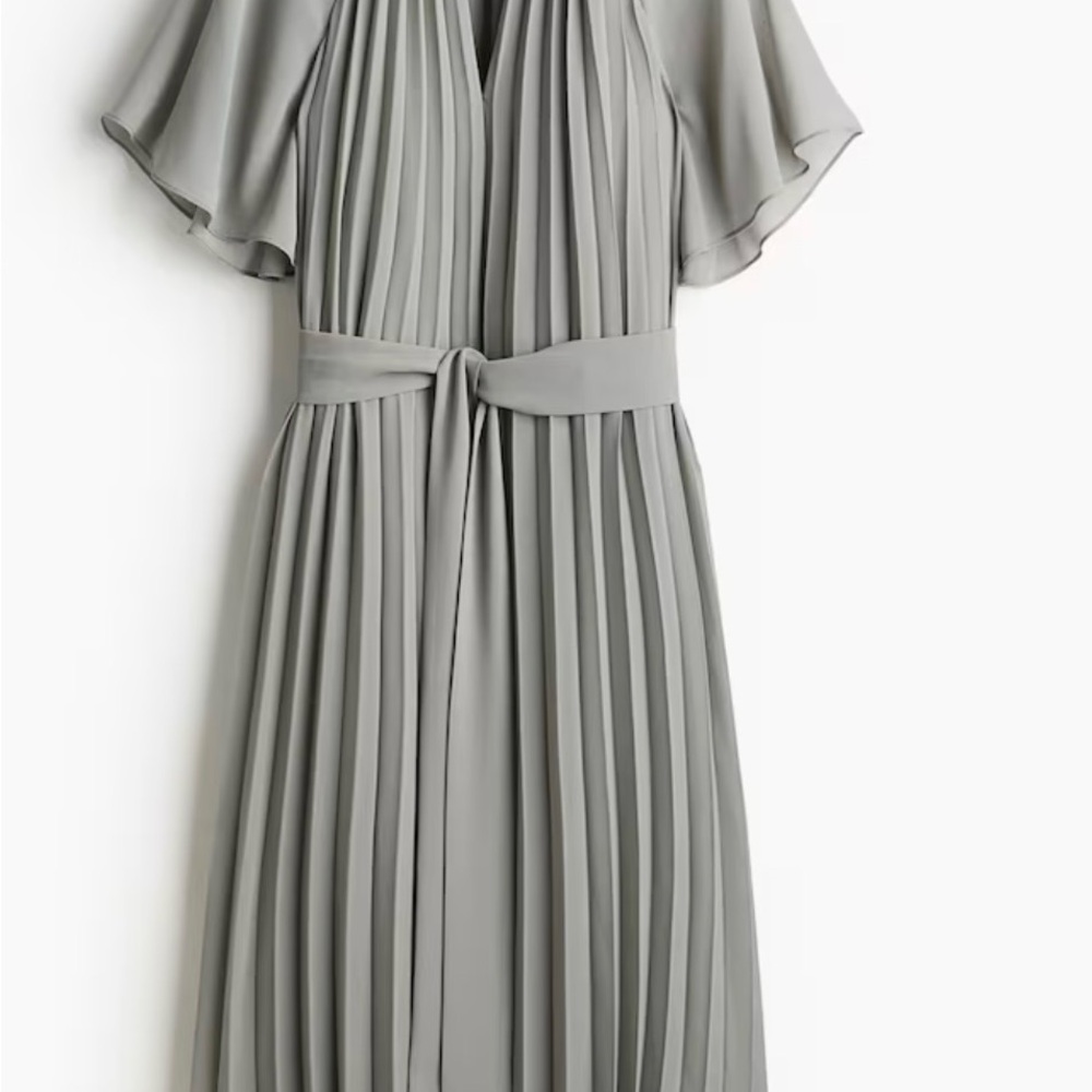 H&M Pleated Tie BeltDress in Light Gray